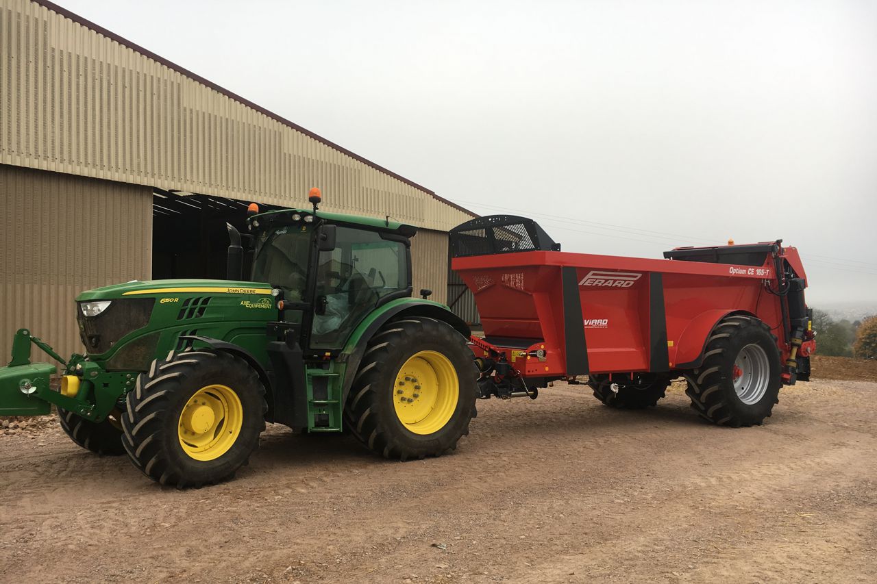 Epandeur Perard CE 165T